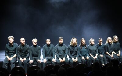 Pasivaikšiojimai po teatrą su naująja trupe!