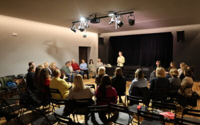 Teatre įvyko seminaras kultūros lauko žmonėms, skirtas profesionalaus meno atvedimo į regionus temai